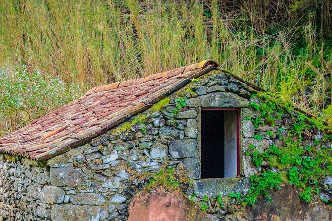 full-day-hiking-trail-ribeira-funda-maia