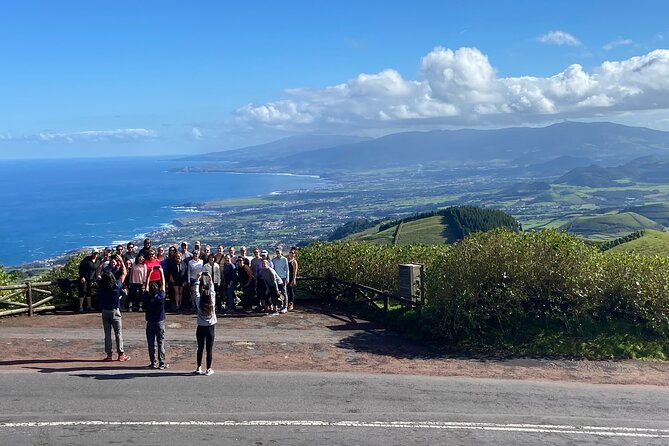 full-day-hiking-trail-sete-cidades-and-ferraria