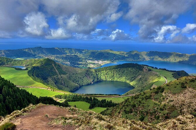 full-day-hiking-trail-sete-cidades-and-ferraria