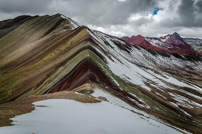 full-day-hiking-trip-to-the-rainbow-mountain-from-cusco-private