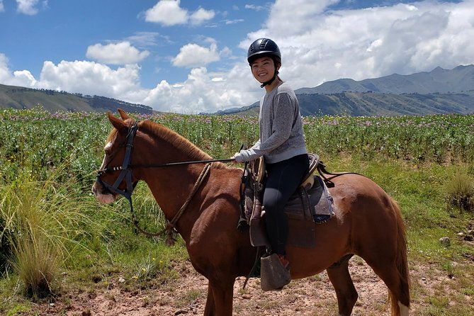 full-day-horseback-riding-to-rumiwasi-cusco