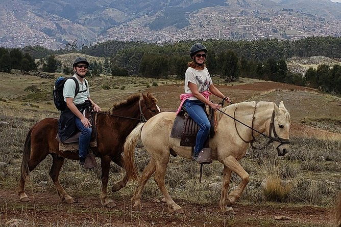 full-day-horseback-riding-to-the-viewpoint-of-the-lagoons-from-cusco