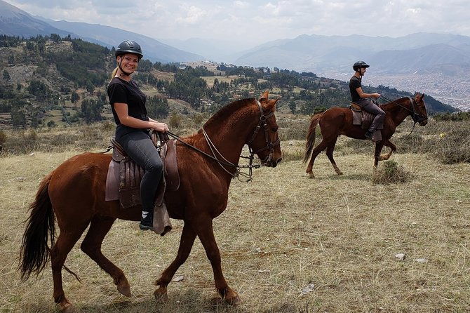 full-day-horseback-riding-to-the-viewpoint-of-the-lagoons-from-cusco