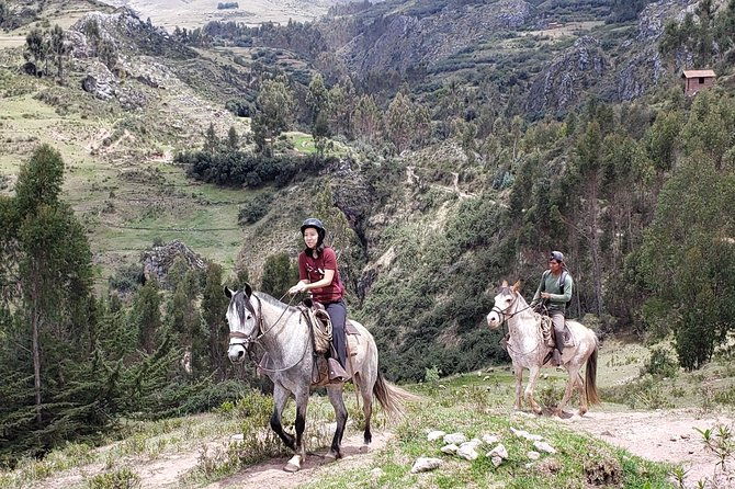 full-day-horseback-riding-tour-to-maras-and-moray