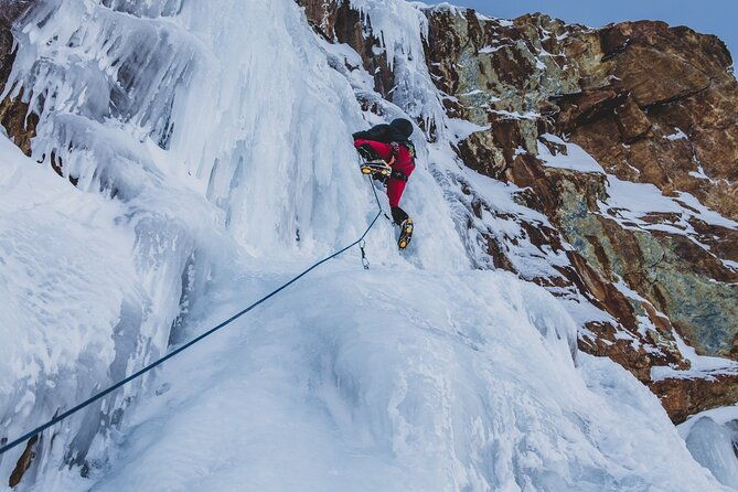 full-day-ice-climbing-experience-in-ushuaia
