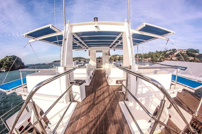 full-day-in-buzios-with-catamaran-tour-and-lunch