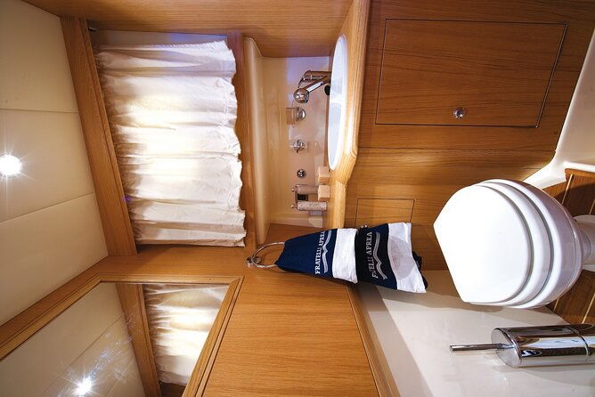 full-day-in-capri-with-fratelli-aprea-32-feet