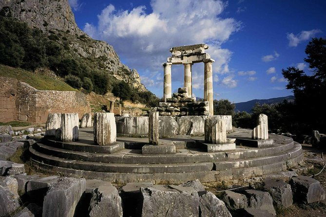 full-day-in-delphi-livadia-live-the-myths