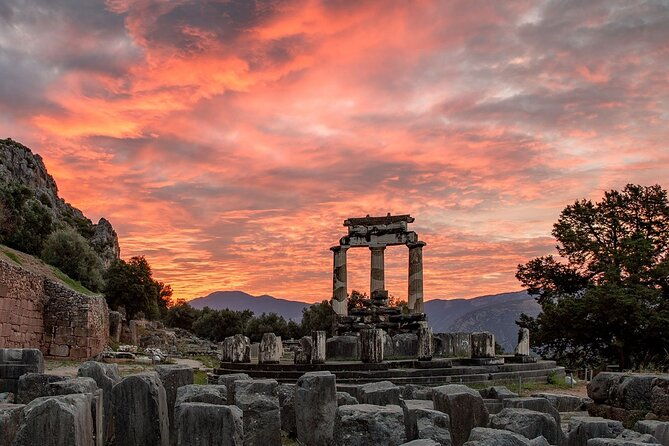 full-day-in-delphi-monastery-of-hosios-loukas-livadia