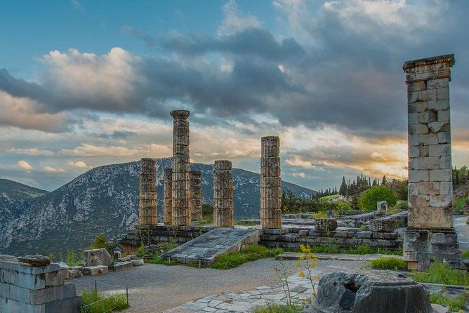 full-day-in-delphi-monastery-of-hosios-loukas-livadia