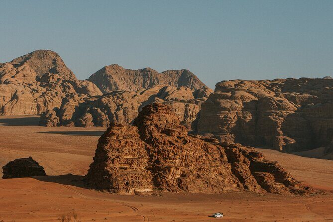 Full day Jeep Tour in Wadi Rum desert - The Unbeatable Highlights  