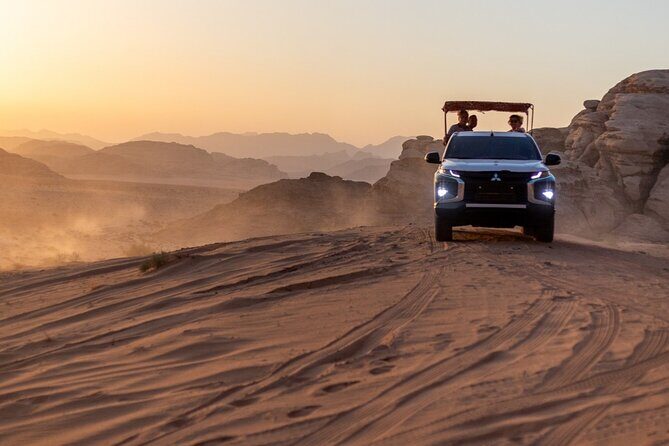 Full Day Jeep Tour + Night Under the Stars - The Sum Up