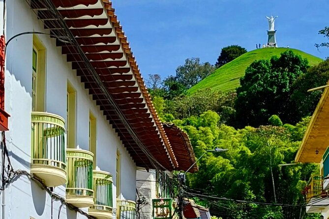 full-day-jerico-pueblo-near-medellin-coffee-chiva-tour