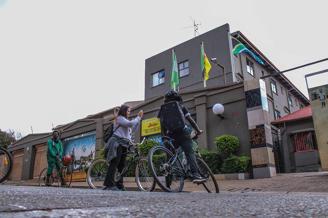 Full-day Johannesburg Bike Or Walking tour - With Transport - FAQ