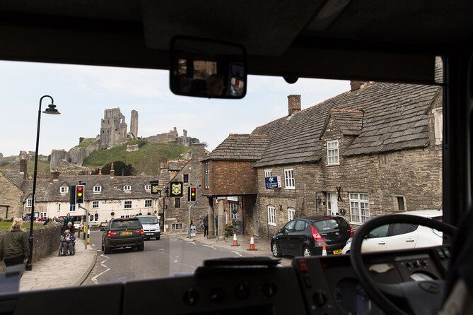full-day-jurassic-coast-mini-coach-tour-from-bournemouth
