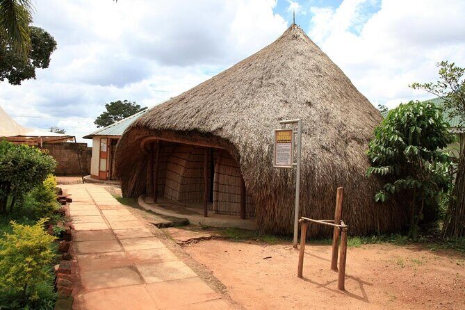Full-Day Kampala City Tour by Car with lunch - Key Points
