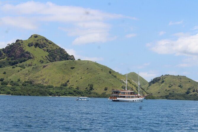 Full-Day Komodo Island Boat Trip - FAQ