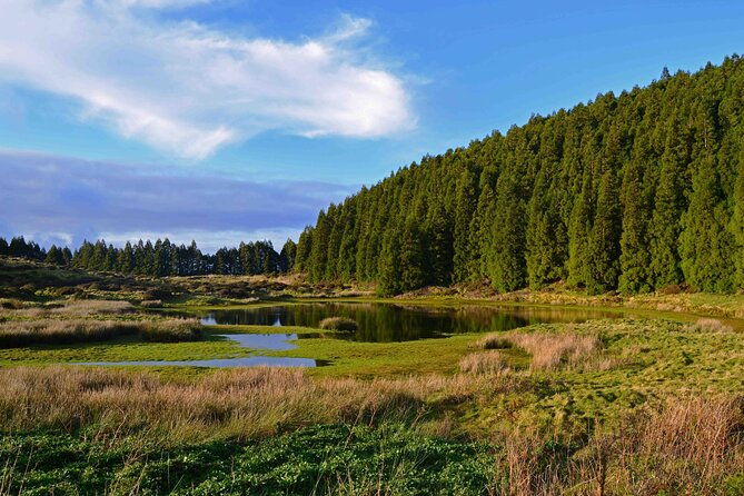 full-day-lagoons-and-volcanoes-tour-in-terceira-island