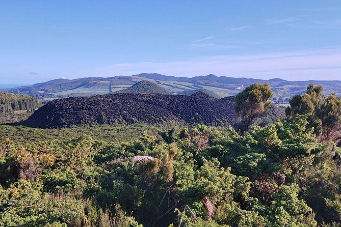 full-day-lagoons-and-volcanoes-tour-in-terceira-island