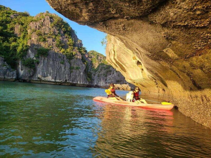 full-day-lan-ha-bay-bay-ha-long-bay-kayak-island-hopping