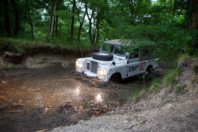 full-day-land-rover-driving-off-road-experience-prague