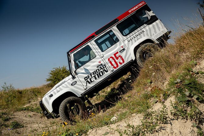 full-day-land-rover-driving-off-road-experience-prague
