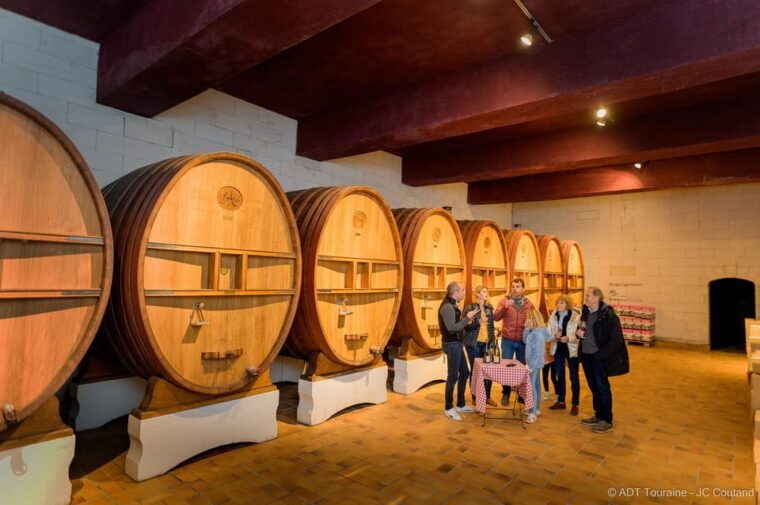 full-day-loire-valley-wine-tour-with-lunch-vouvray-chinon