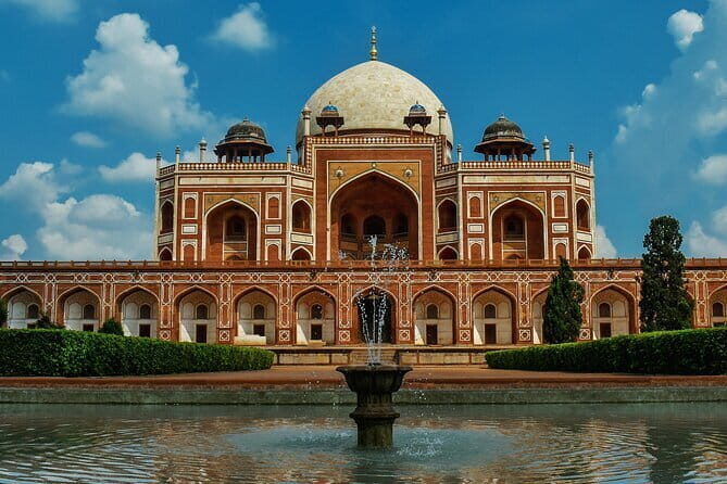 Full Day Luxury City Tour of New and Old Delhi - An In-Depth Look at the Itinerary