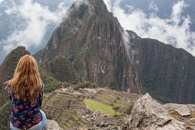 full-day-machu-picchu-tour-by-train-group-service