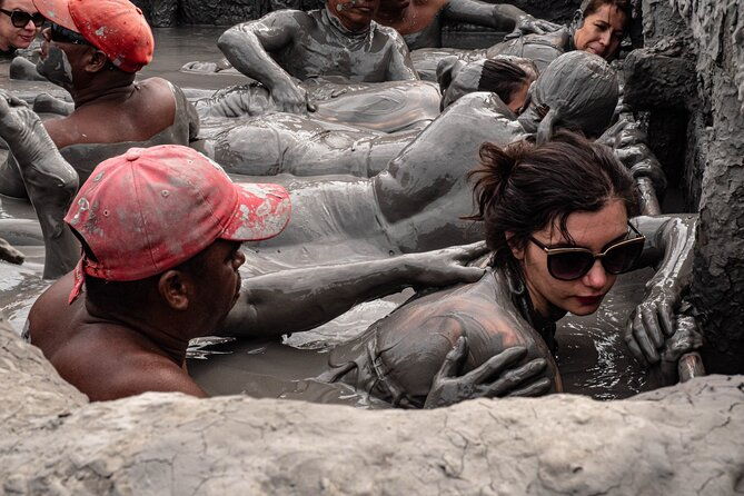 full-day-mud-volcano-from-cartagena