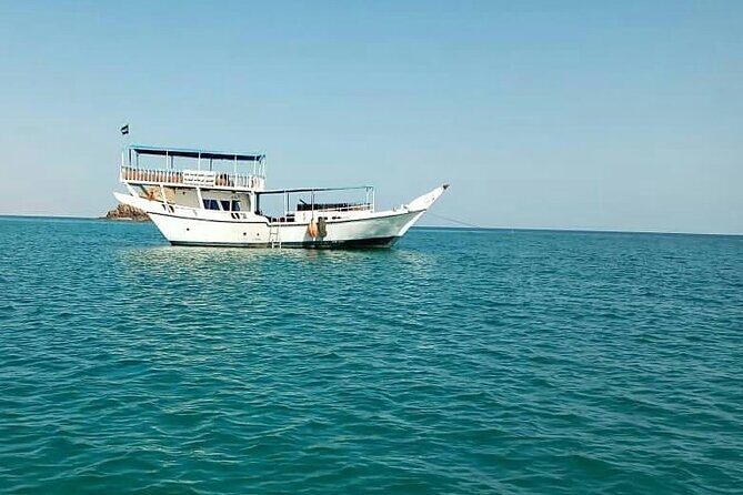 Full Day Musandam Cruise with Lunch and Snorkelling from Dubai - Lunch Aboard the Dhow