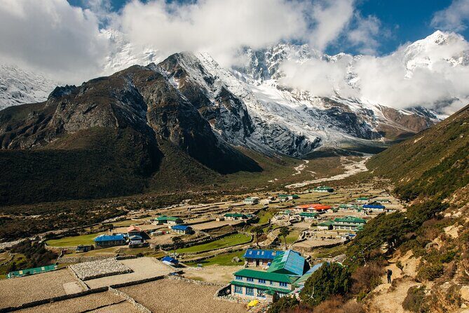 Full Day Nagarkot Sunrise and Hiking to Kathmandu Private Tour - Sacred Hindu Sites: Pashupatinath and Changu Narayan Temples