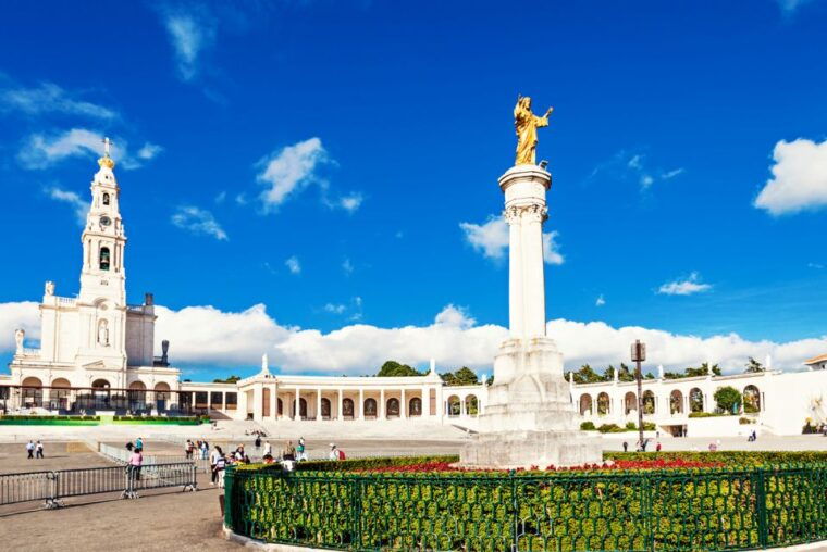 full-day-nazare-fatima-tour