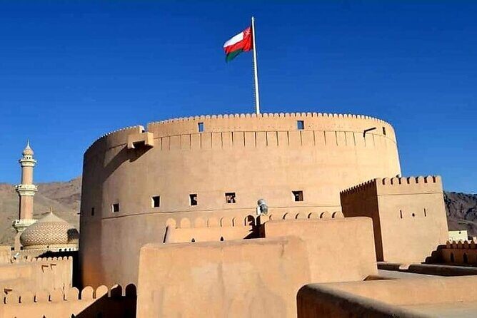 Full-Day Nizwa Fort, Bahla Fort and Jabreen Castle Private Tour - An In-Depth Look at the Itinerary