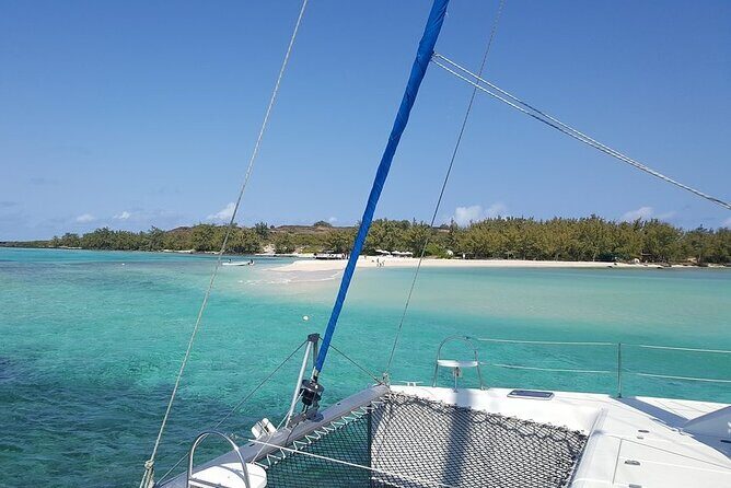 Full-Day Northern Catamaran Cruise: Coin de Mire and Ile Plate Island - Final Thoughts: Is This Tour Right for You?