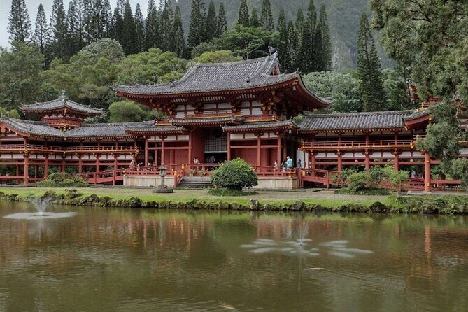Full Day Oahu Tour with Byodo Temple & Waimea Waterfalls - What Makes This Tour Valuable?