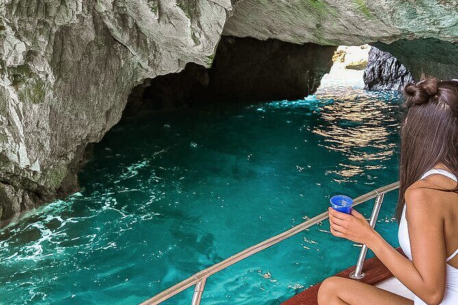 Full day on a private boat to discover Capri - The Natural Arch