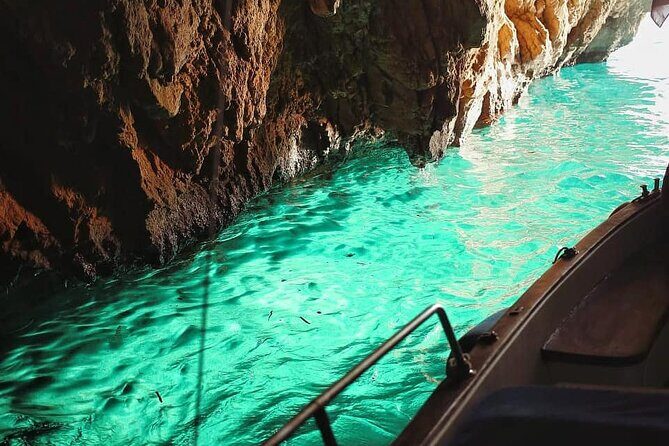 Full day on a private boat to discover Capri - Punta Carena Lighthouse