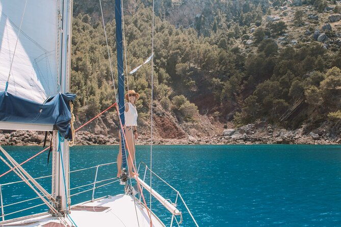 full-day-on-a-private-sailboat-in-mallorca
