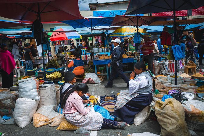 full-day-otavalo-and-cotacachi-market-tour