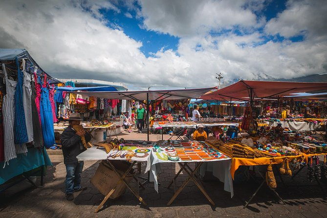 full-day-otavalo-and-cotacachi-market-tour