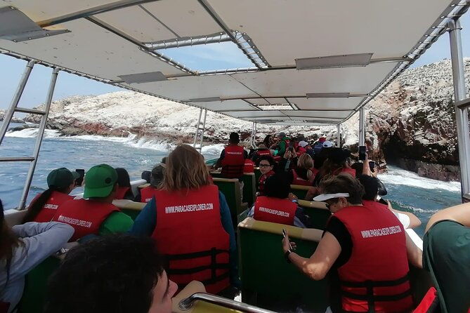 full-day-paracas-islas-ballestas-with-sandboarding-and-dune-buggy