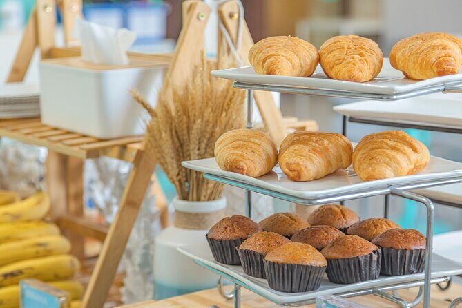 Full Day Phi Phi and Bamboo Islands Tour by Speed Catamaran - Maya Bay: Iconic and Beautiful