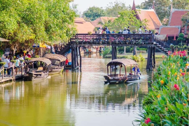 Full day - Phra Nakhon SiAyutthaya Temples with Photographer - Transportation, Timing, and Group Size