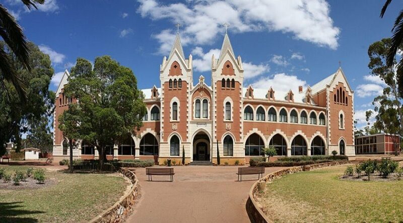 Full Day Pinnacles Desert and New Norcia - An In-Depth Look at the Tour Experience