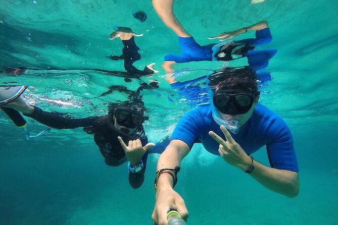 full-day-pinzon-island-finishing-in-la-fe-with-snorkeling-and-lunch-included