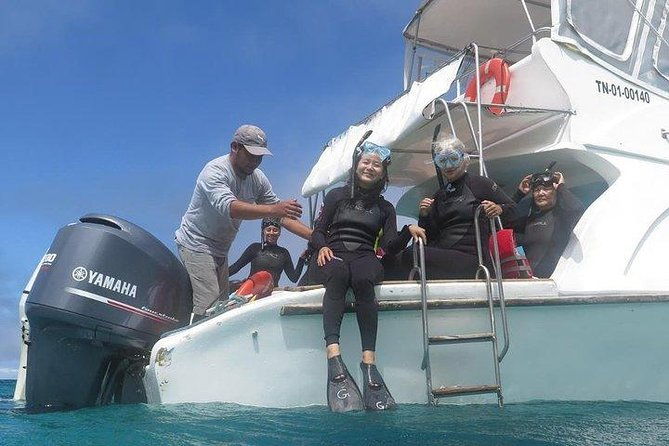 full-day-pinzon-island-finishing-in-la-fe-with-snorkeling-and-lunch-included