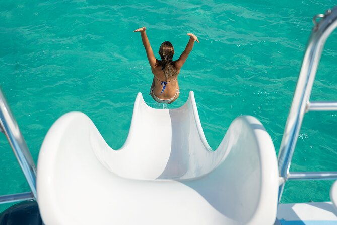 full-day-private-boat-charter-at-grace-bay-providenciales