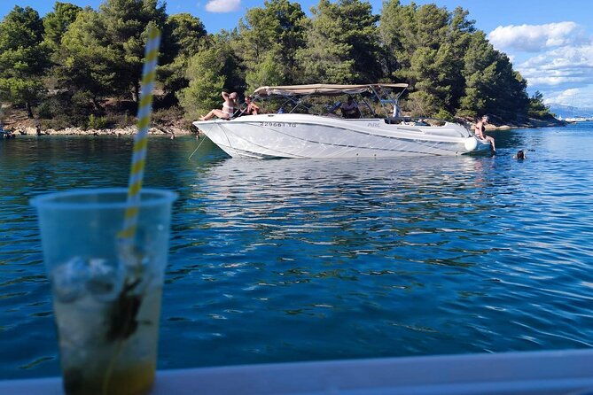 full-day-private-boat-tour-in-croatia