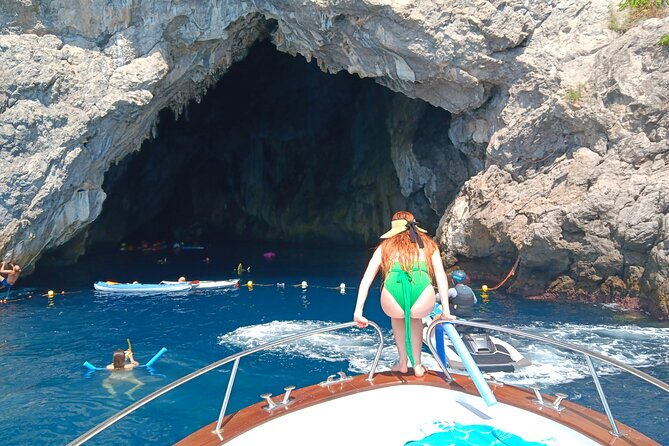 full-day-private-boat-tour-of-amalfi-coast-from-positano-2